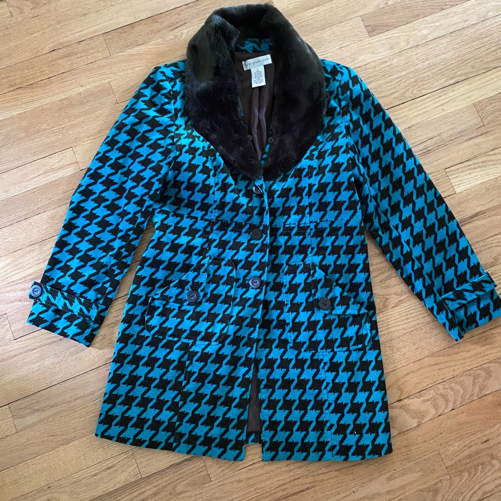 Houndstooth Jacket with Faux Fur Collar